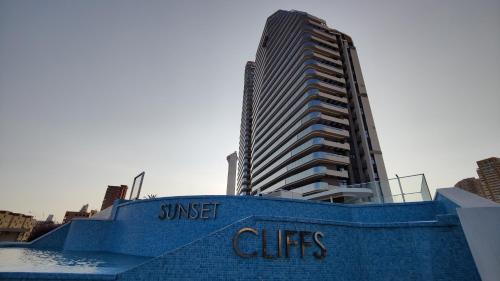 SUNSET CLIFFS amazing apartment photo 45