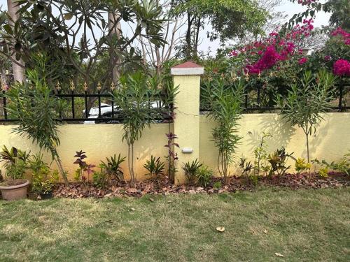 Κήπος έξω από το Shakuntal