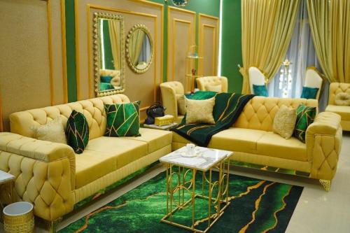 Posezení v ubytování Supreme Villa - Luxury Home 3BHK - DHA