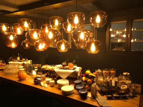 Jídlo v hotelu nebo okolí