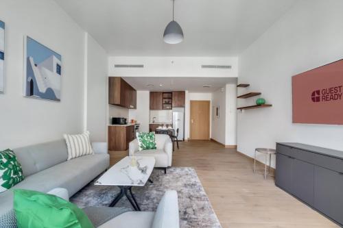 GuestReady - Chic coastal living at Port de La Mer