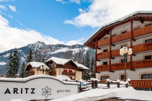 Garni Aritz — Property building