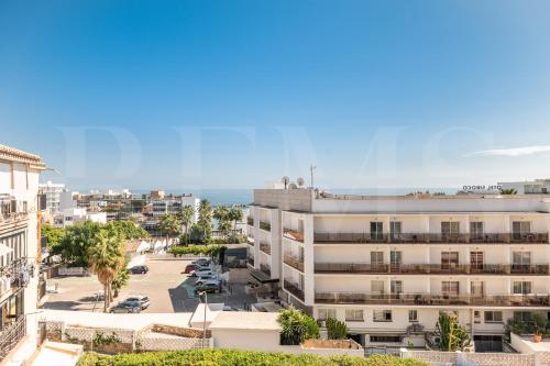 Modern Blue Oasis just 7 minutes from the Sea REMS photo 32