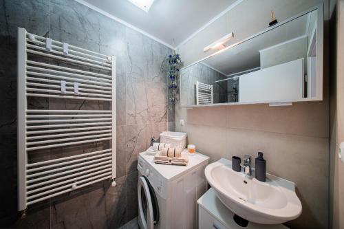 Zagreb 180 - 1 Bedroom - Parking - Loggia - New - Apartment - Flexible Keybox Entry - Modern - Monthly Rent - WiFi