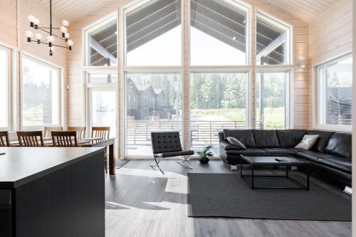 Posezení v ubytování Holiday Villa Himoksen Jaarli