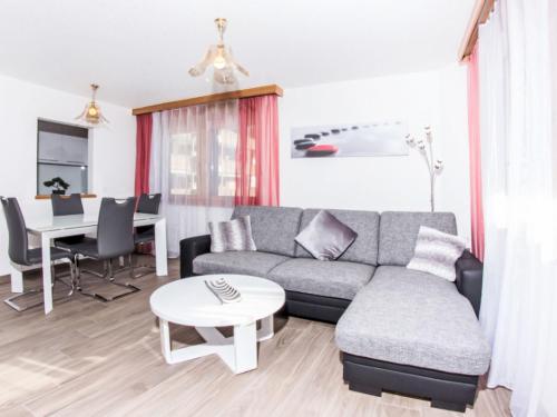 Χώρος καθιστικού στο Apartment Metropol B by Interhome