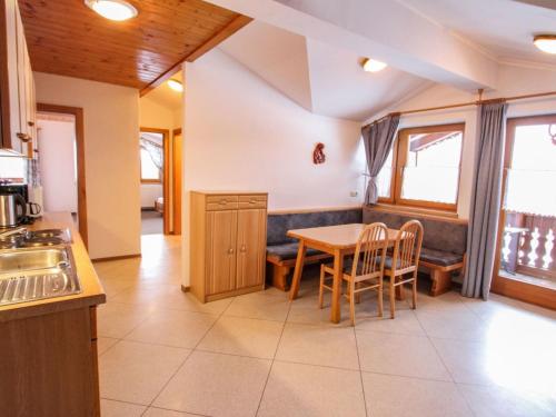 Η κουζίνα ή μικρή κουζίνα στο Apartment Voithofer-5 by Interhome