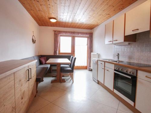 Η κουζίνα ή μικρή κουζίνα στο Apartment Voithofer-2 by Interhome