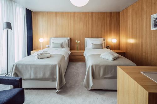 Met Boutique Hotel — Bedroom