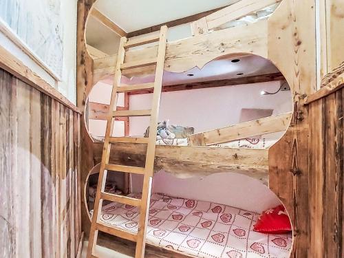 Studio Le Sérac-12 by Interhome