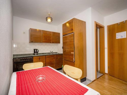 Apartment Hilde Red-3 by Interhome