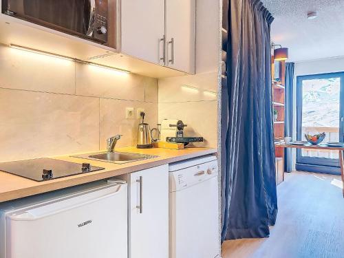 Studio Les Olympiades-12 by Interhome