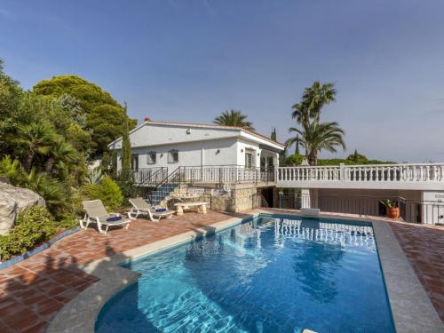 Holiday Home Amigos by Interhome