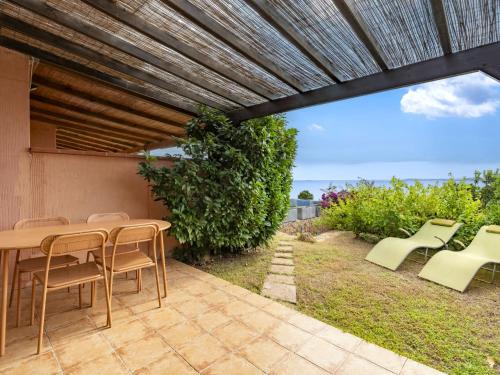 Holiday Home Villa 16 by Interhome
