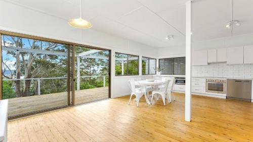 Η κουζίνα ή μικρή κουζίνα στο Arden Retreat