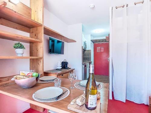 Studio Les Olympiades-21 by Interhome