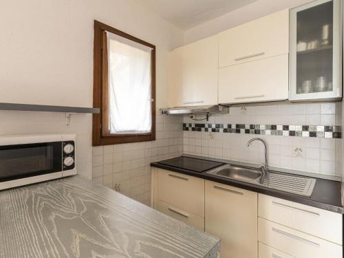 Holiday Home Villa 13 by Interhome