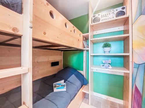 Studio Les Olympiades-6 by Interhome