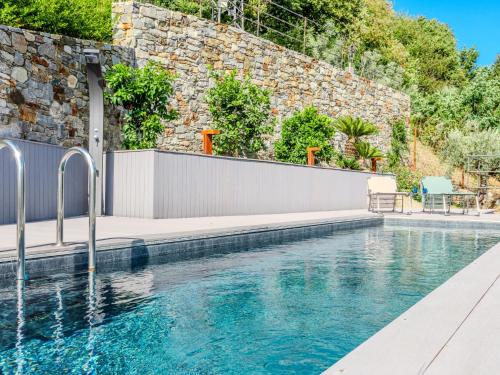 Πισίνα στο ή κοντά στο Holiday Home Woodhouse Domaso by Interhome