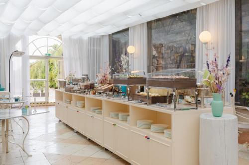 Jídlo v hotelu nebo okolí