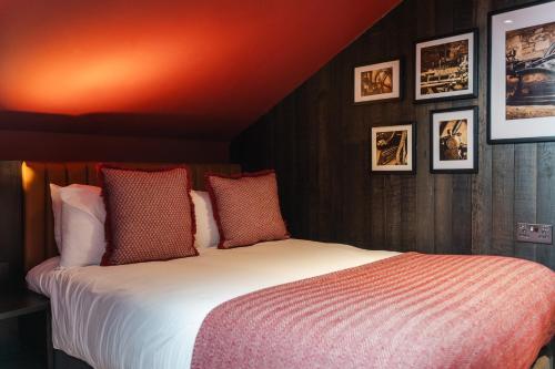 CODE - The Court, Edinburgh photo 98