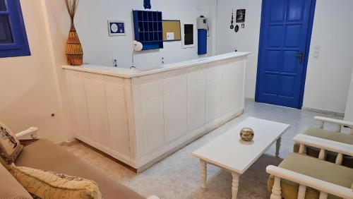 Fotografie z fotogalerie ubytování Hotel Pleasure Blackbeach Santorini v destinaci Perissa