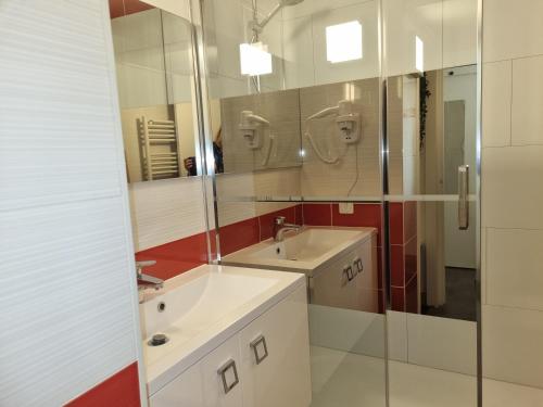 Appartement rénové 5 pers, balcon, animaux admis