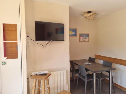 Appartement rénové 5 pers, balcon, animaux admis