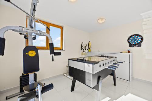 Villa Palatium for 14 people in Fazana with sauna & jacuzzi only 800 meters from the beach