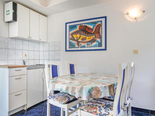 Apartment Plavi by Interhome