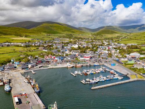 Fotografie z fotogalerie ubytování Holiday Home Dingle HC - S7 - TR4 No 13 by Interhome v destinaci Milltown