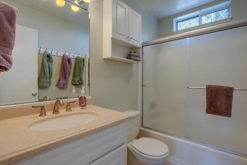 Ένα μπάνιο στο Fir Mountain Escape