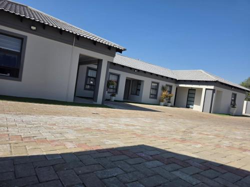 Το κτήριο όπου στεγάζεται  ο ξενώνας