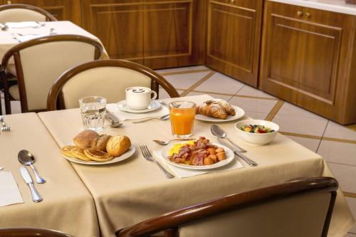 Lancaster Hotel photo 57