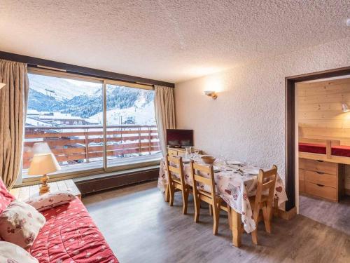 Appt familial avec balcon à Méribel Mottaret - FR-1-355-89
