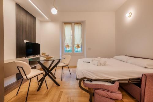 1 from metro-new luxury studio-Pta Venezia 7