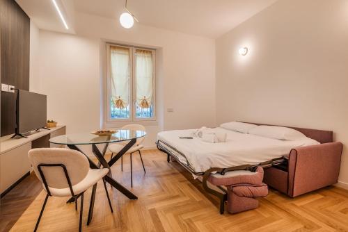 1 from metro-new luxury studio-Pta Venezia 7