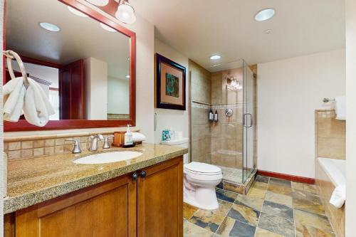 Et badeværelse på Resort at Squaw Creek's 319