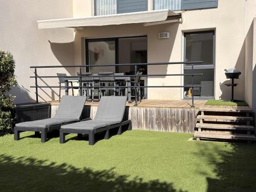 Spacieuse villa moderne à 500m de la plage dans une résidence