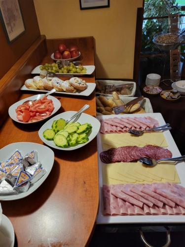 Jídlo v hotelu nebo okolí