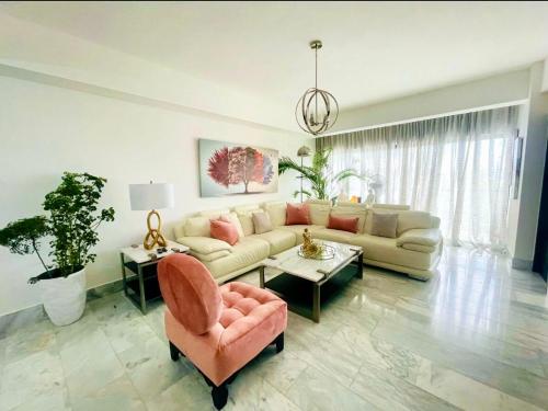 Gallery image of City Center, The Emerald, Views & Vibes in Santiago de los Caballeros