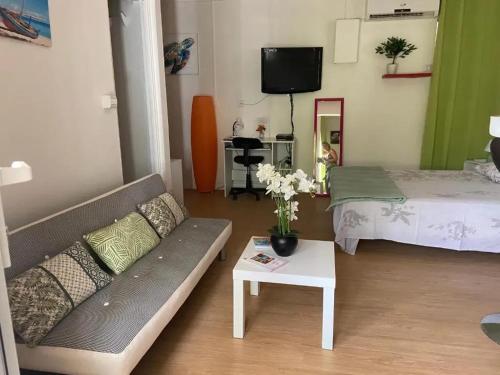 Postel nebo postele na pokoji v ubytování Studio confortable à Les Trois-Îlets, 25 m² avec terrasse