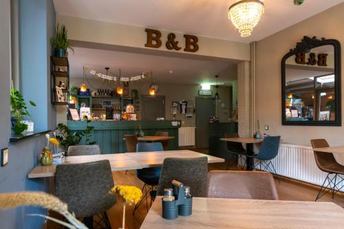 Lounge nebo bar v ubytování B&B Bie Janssen