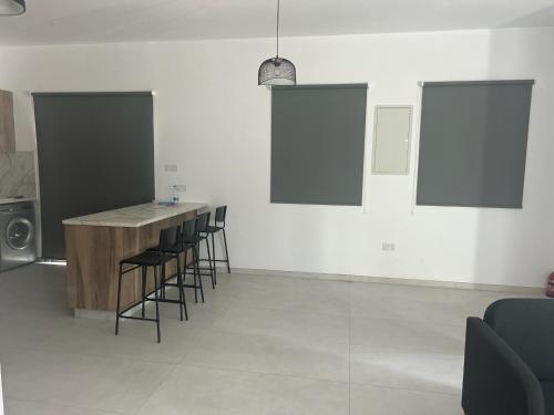 Φωτογραφία από το άλμπουμ του Villa - Sleeps 6 - Near Local Attractions στη Λεμεσό