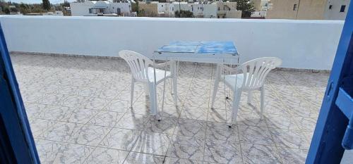 Balkón nebo terasa v ubytování Hotel Pleasure Blackbeach Santorini