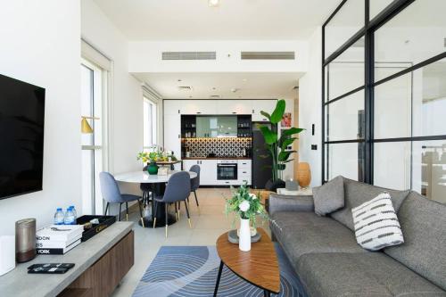 CitiHome - Modern Stay - Dubai Hills 2BR
