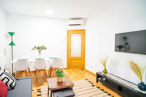 Premium Apartment · 2BR · Historic City Center Sol
