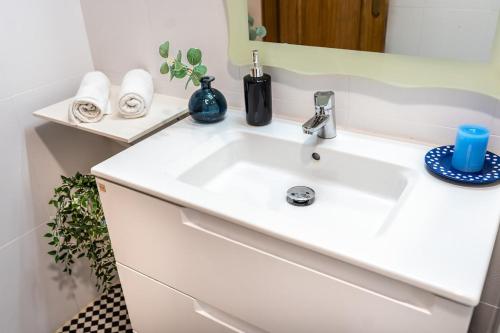 Premium Apartment · 2BR · Historic City Center Sol