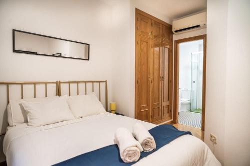 Premium Apartment · 2BR · Historic City Center Sol