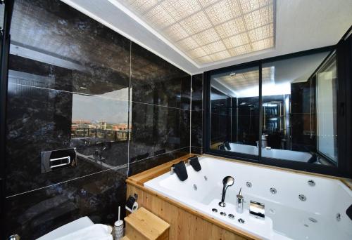 Koupelna v ubytování Villa Belmora Villa Asgora